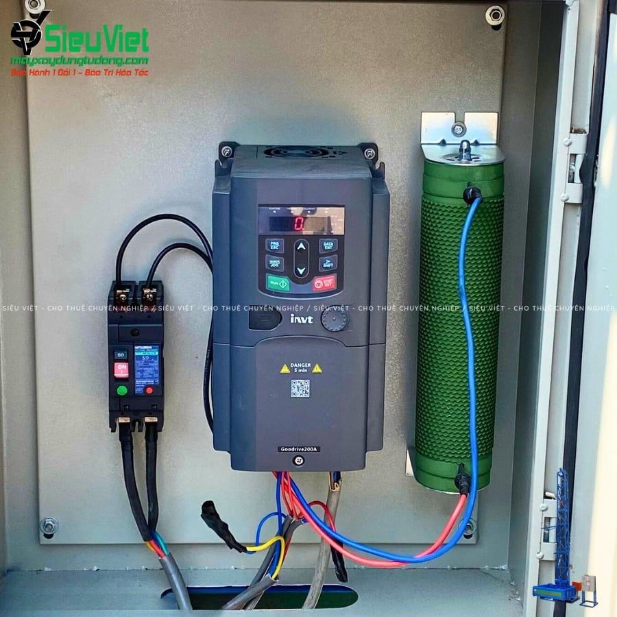 Tủ điện 220V 1 pha (Biến tần) vận thăng nâng hàng VTSV300