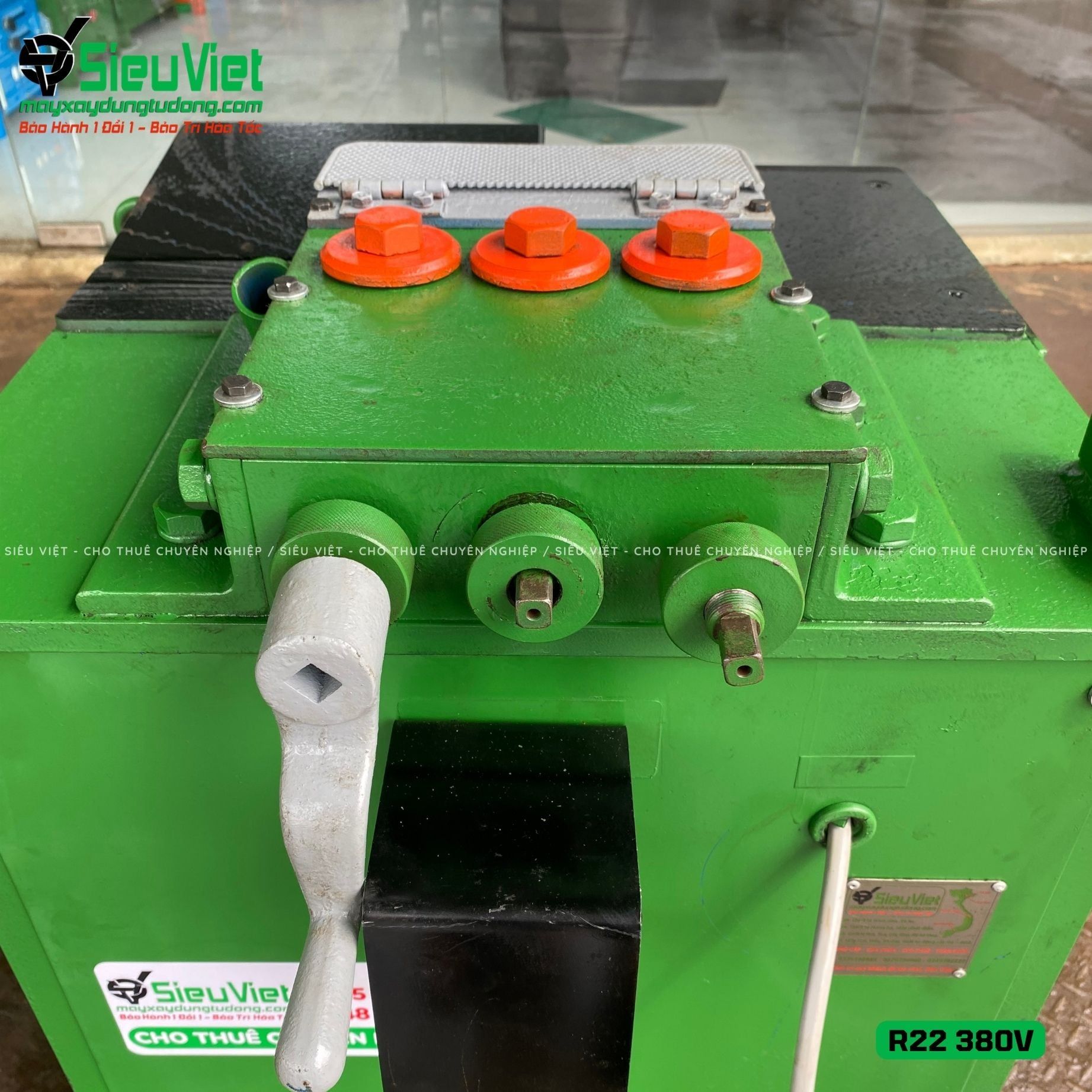 Thuê Tháng Máy uốn tròn sắt phi 10-20 R22 - Điện 380V, 3 Pha