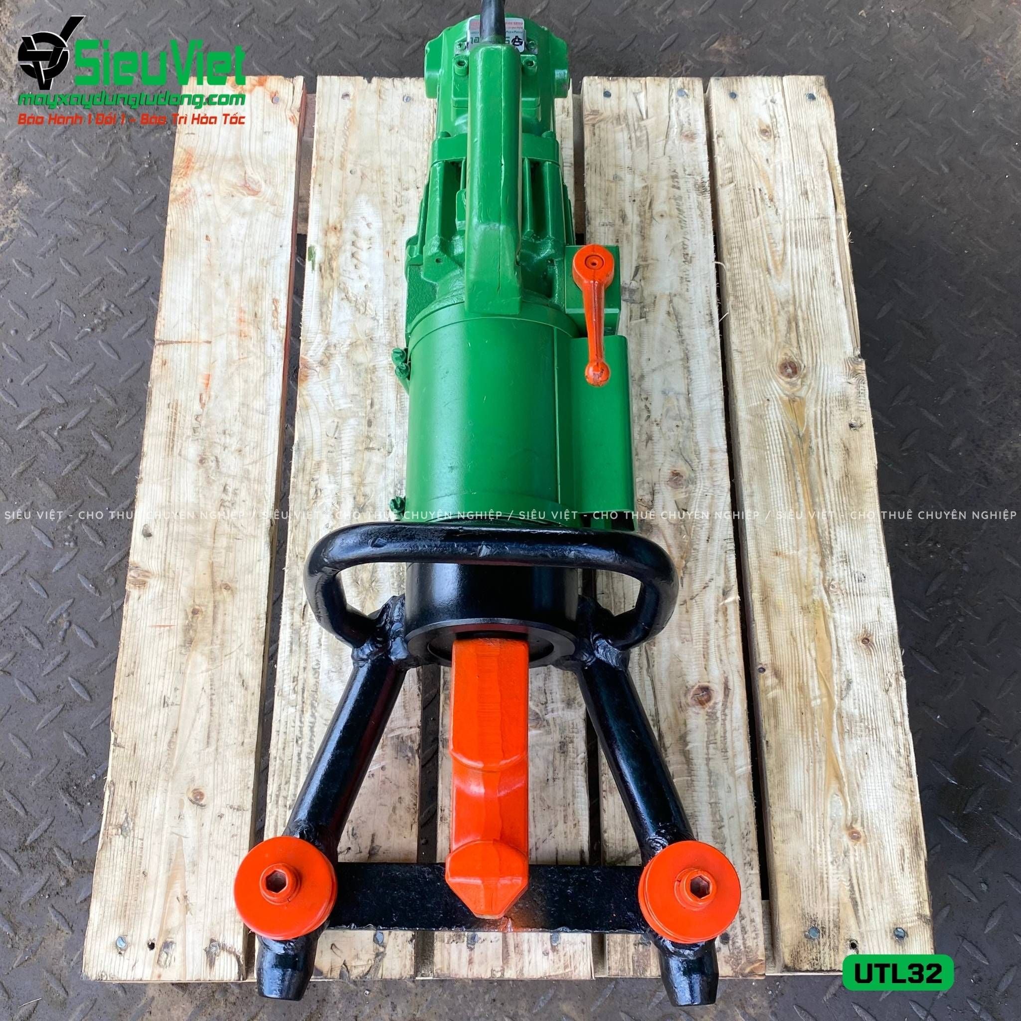 (Cũ) Máy uốn, sửa sắt cầm tay phi 32 UTL32 Nhật Bản - Điện 220v (Loại 1)