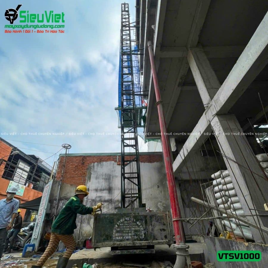 Vận thăng nâng hàng 1000kg cao 18m (Điện 380V, 3 phase)