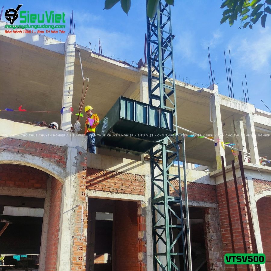 Cho thuê vận thăng Cao 12M 500kg VTSV500 - Điện 380v, 3 pha