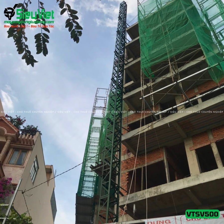 Cho thuê vận thăng Cao 27M 500kg VTSV500 - Điện 380v, 3 pha
