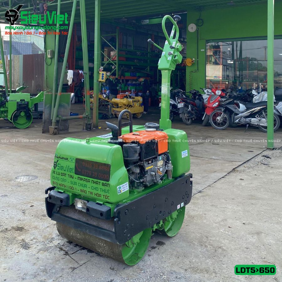 (Cho Thuê Tháng) Xe lu dắt tay 500Kg-650kg Nhật Bản - Động cơ Diesel