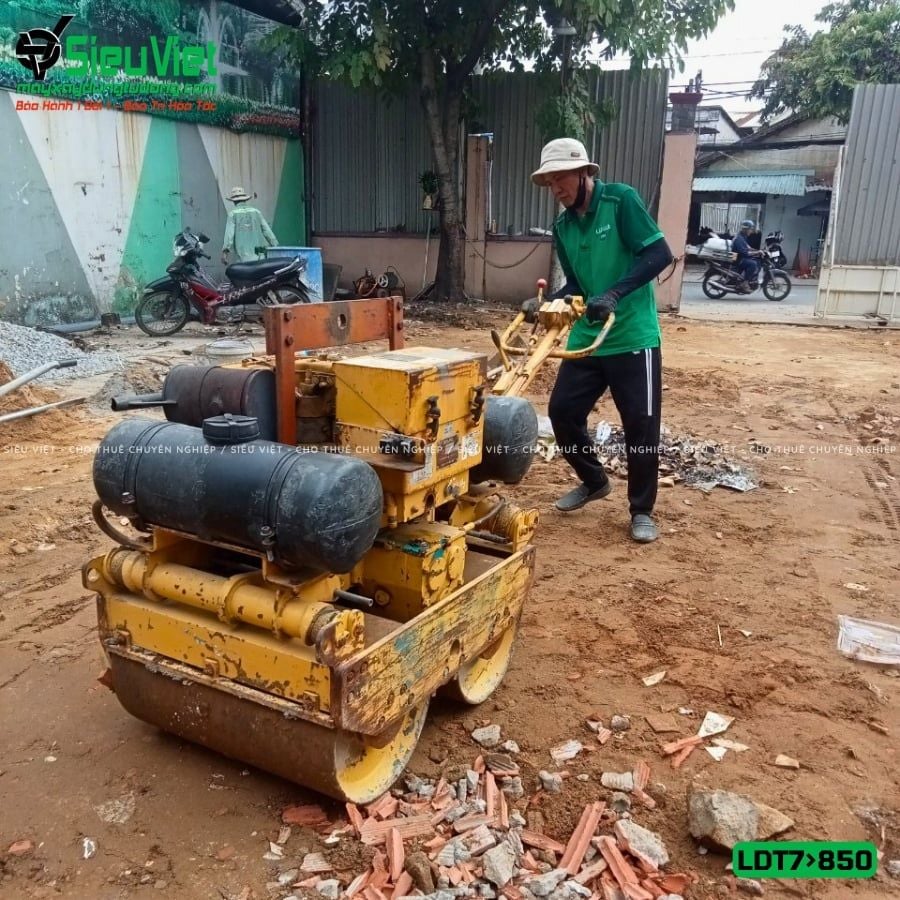 Thuê Tháng Xe lu rung dắt tay LDT78 700-850kg (Dầu Diesel)