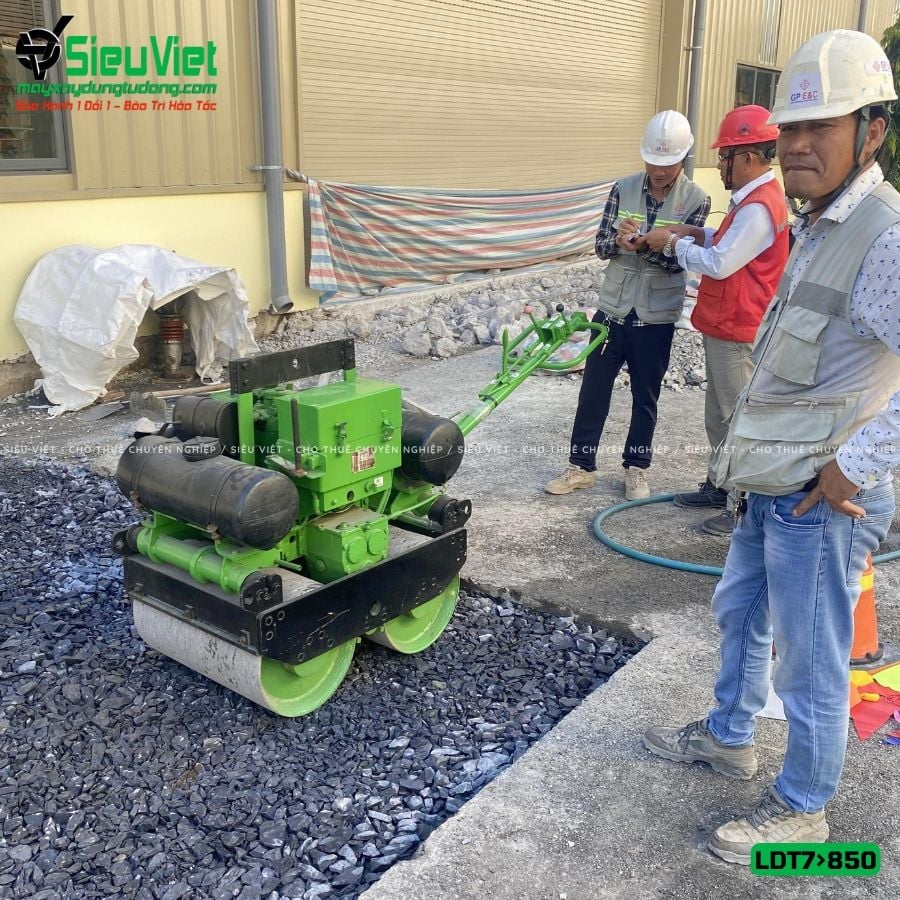 Thuê Ngày Xe lu dắt tay 700Kg-850kg Nhật Bản - Động cơ Diesel