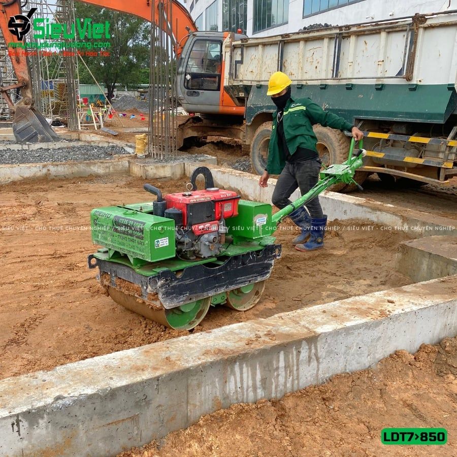 Thuê Tháng Xe lu dắt tay 700Kg-850kg Nhật Bản - Động cơ Diesel