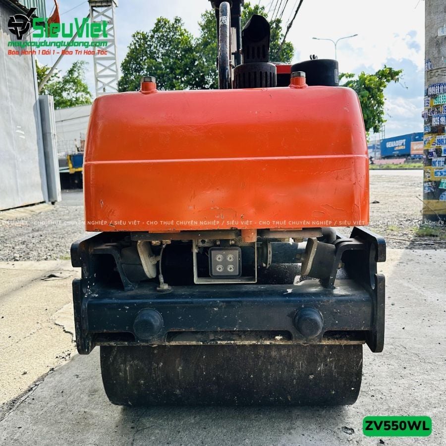 Xe lu rung dắt tay 583Kg Hitachi ZV550WL Nhật Bản (10256)