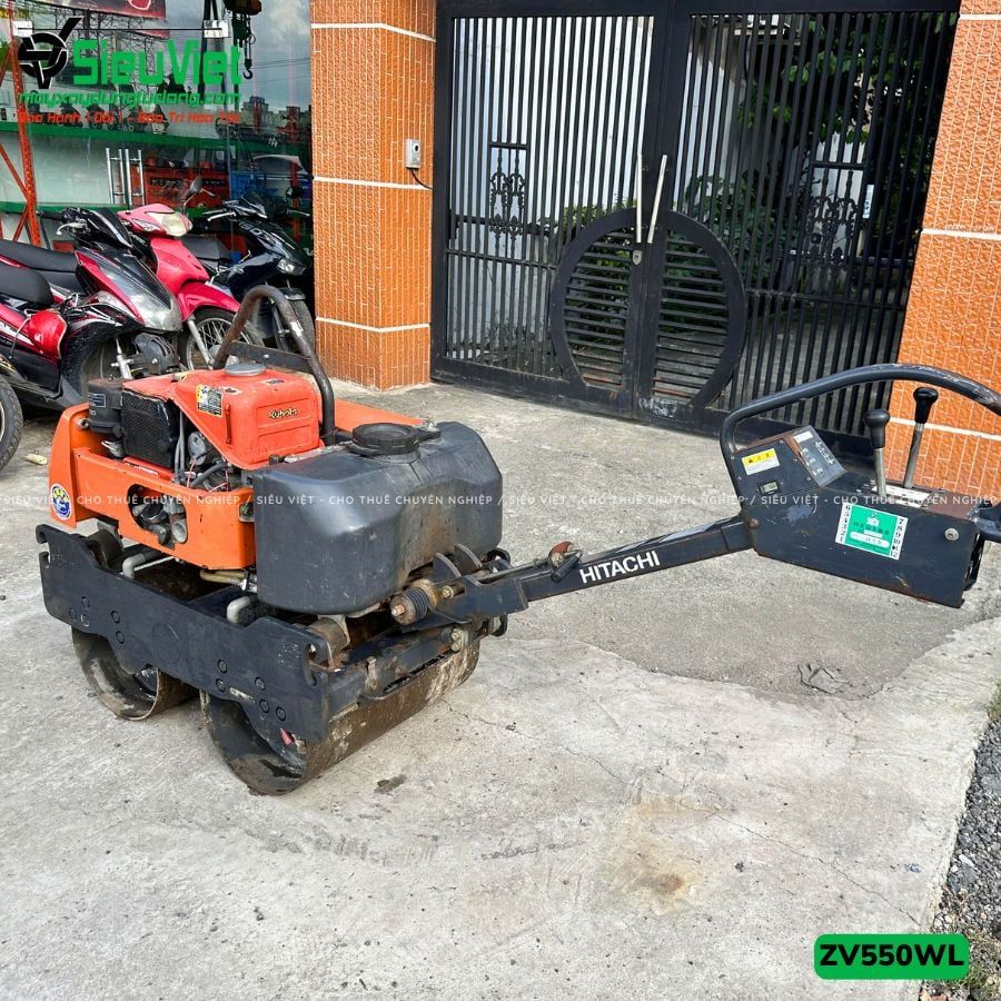 Xe lu rung dắt tay 583Kg Hitachi ZV550WL Nhật Bản (10256)