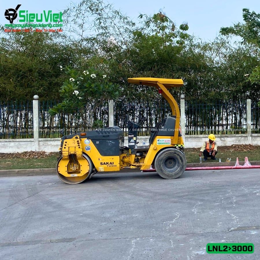 Thuê Ngày Xe lu rung nhỏ 2-3 Tấn Nhật Bản - LNL23