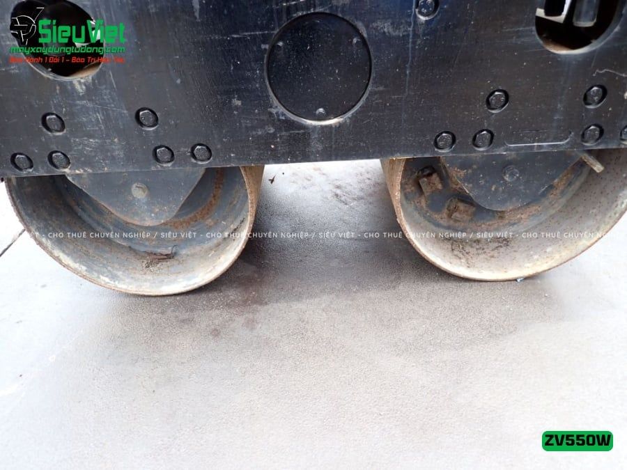 Xe lu rung dắt tay 620Kg Hitachi ZV550W Nhật Bản (11369)