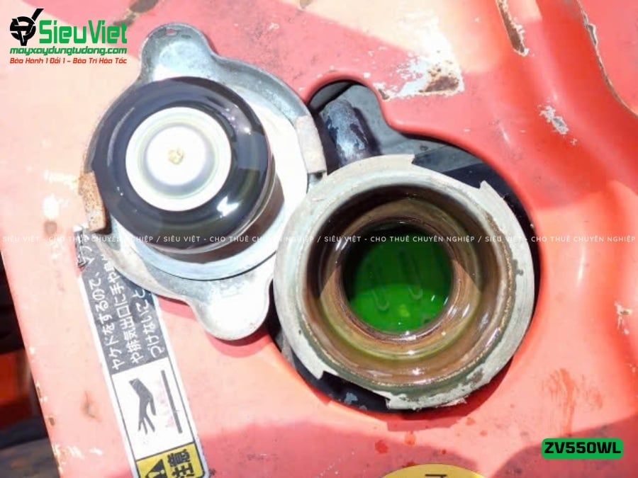 Xe lu rung dắt tay 600Kg Hitachi ZV550WL Nhật Bản (10107)
