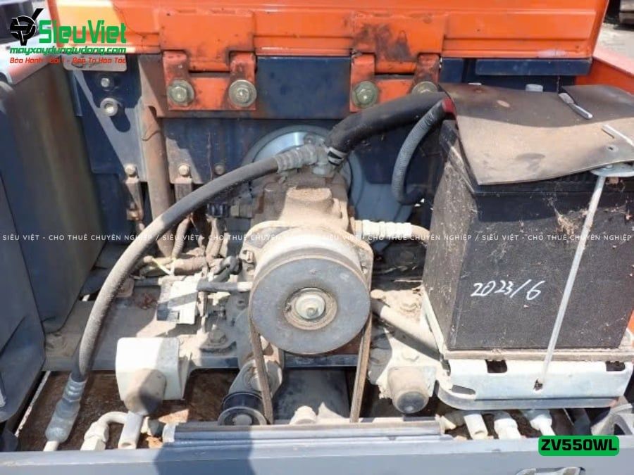 Xe lu rung dắt tay 600Kg Hitachi ZV550WL Nhật Bản (10107)