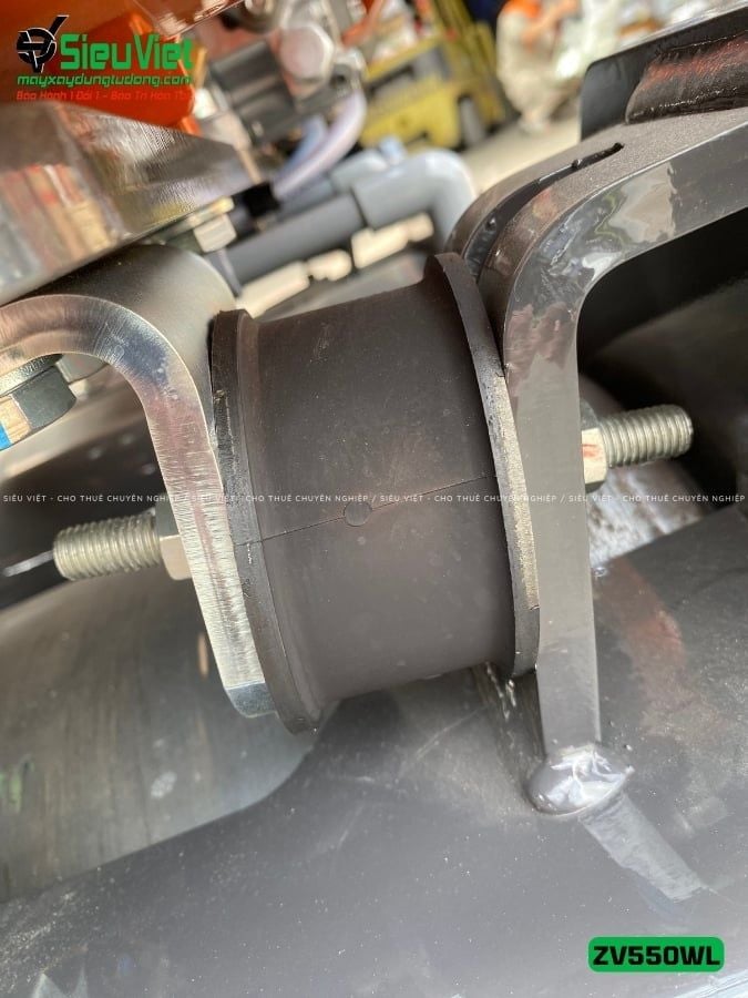 Xe lu rung dắt tay 600Kg Hitachi ZV550WL Nhật Bản (11078)