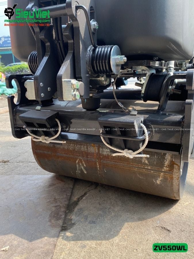 Xe lu rung dắt tay 600Kg Hitachi ZV550WL Nhật Bản (11078)