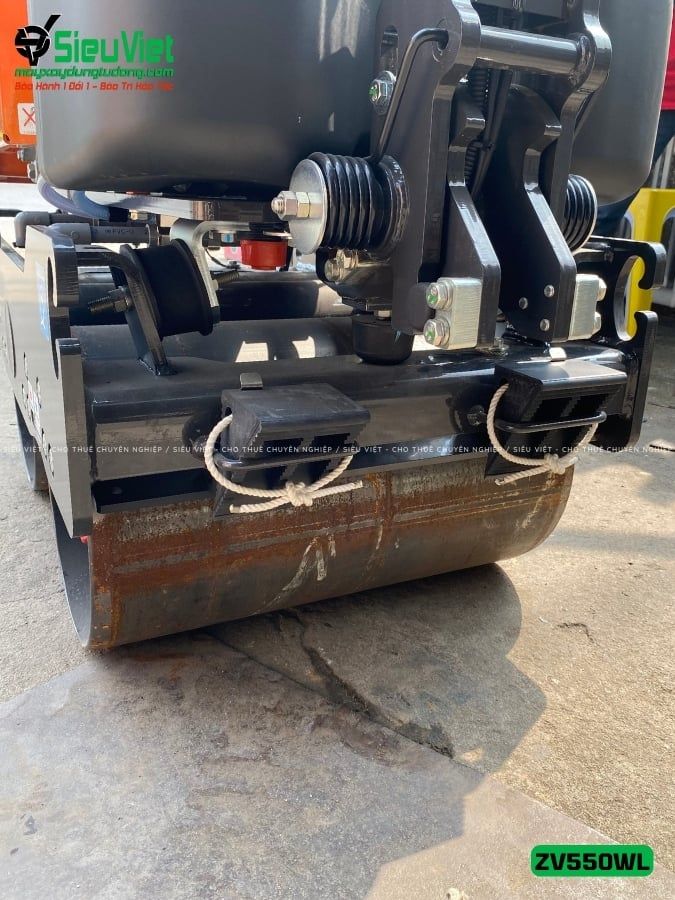 Xe lu rung dắt tay 600Kg Hitachi ZV550WL Nhật Bản (11078)