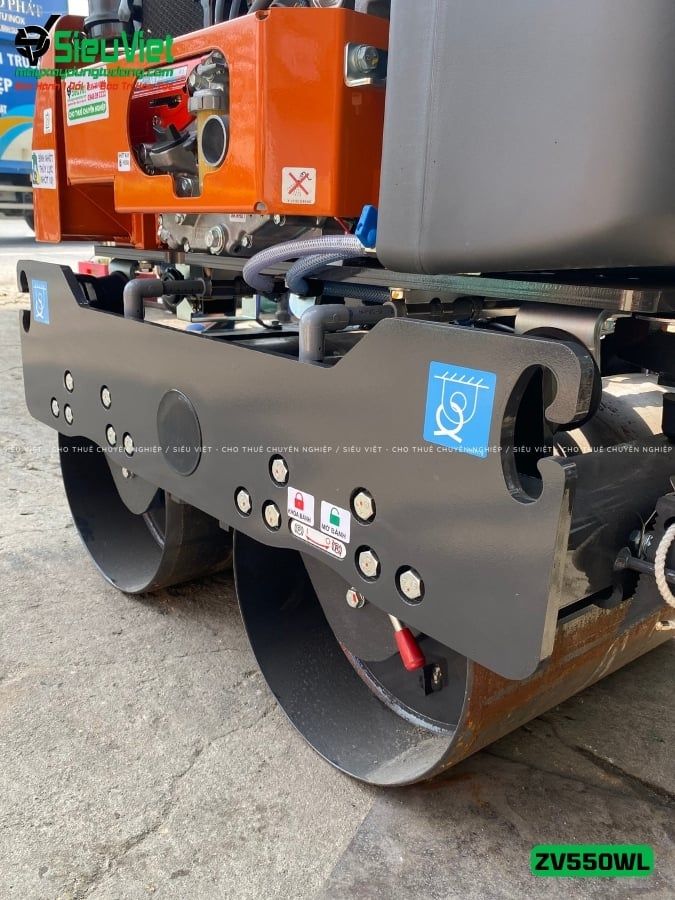 Xe lu rung dắt tay 600Kg Hitachi ZV550WL Nhật Bản (11078)