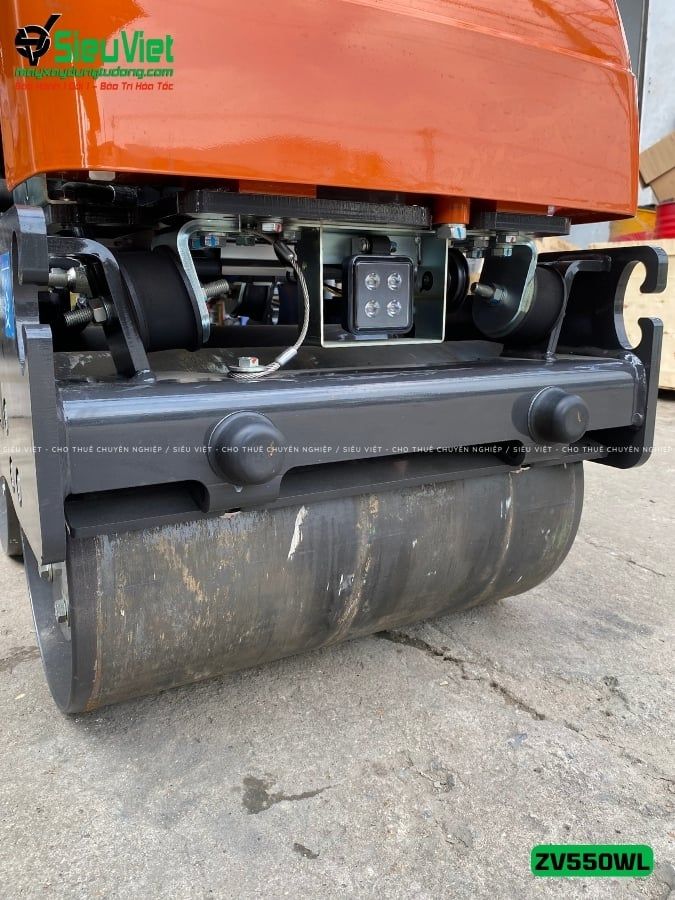 Xe lu rung dắt tay 600Kg Hitachi ZV550WL Nhật Bản (11078)