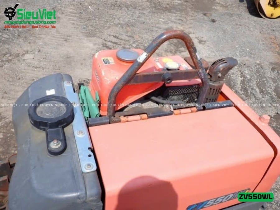 Xe lu rung dắt tay 600Kg Hitachi ZV550WL Nhật Bản (10107)