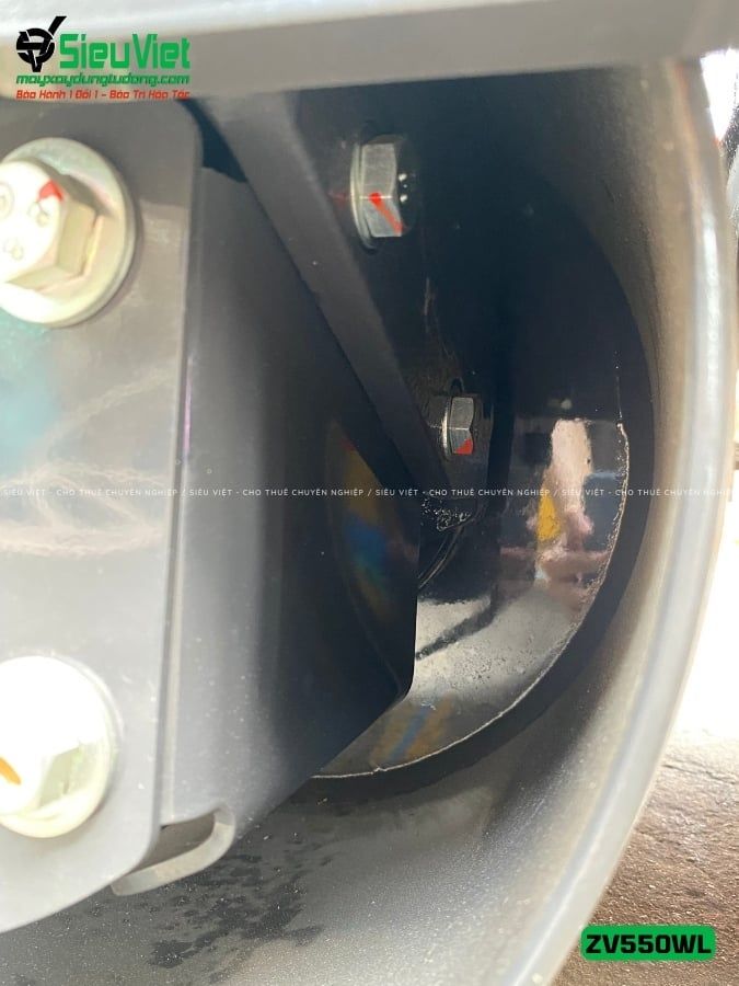 Xe lu rung dắt tay 600Kg Hitachi ZV550WL Nhật Bản (11078)