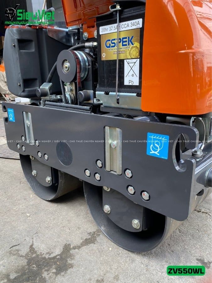 Xe lu rung dắt tay 600Kg Hitachi ZV550WL Nhật Bản (11078)