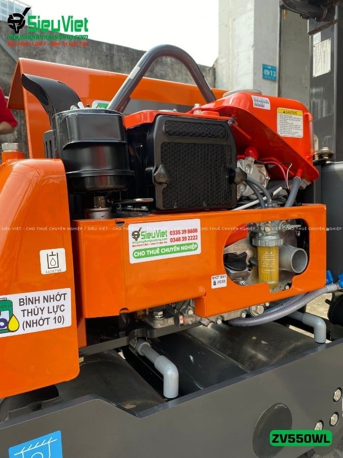 Xe lu rung dắt tay 600Kg Hitachi ZV550WL Nhật Bản (11078)