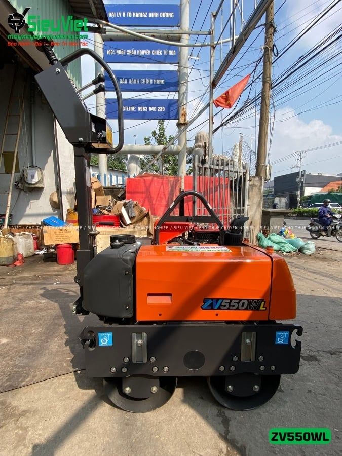 Xe lu rung dắt tay 600Kg Hitachi ZV550WL Nhật Bản (11078)