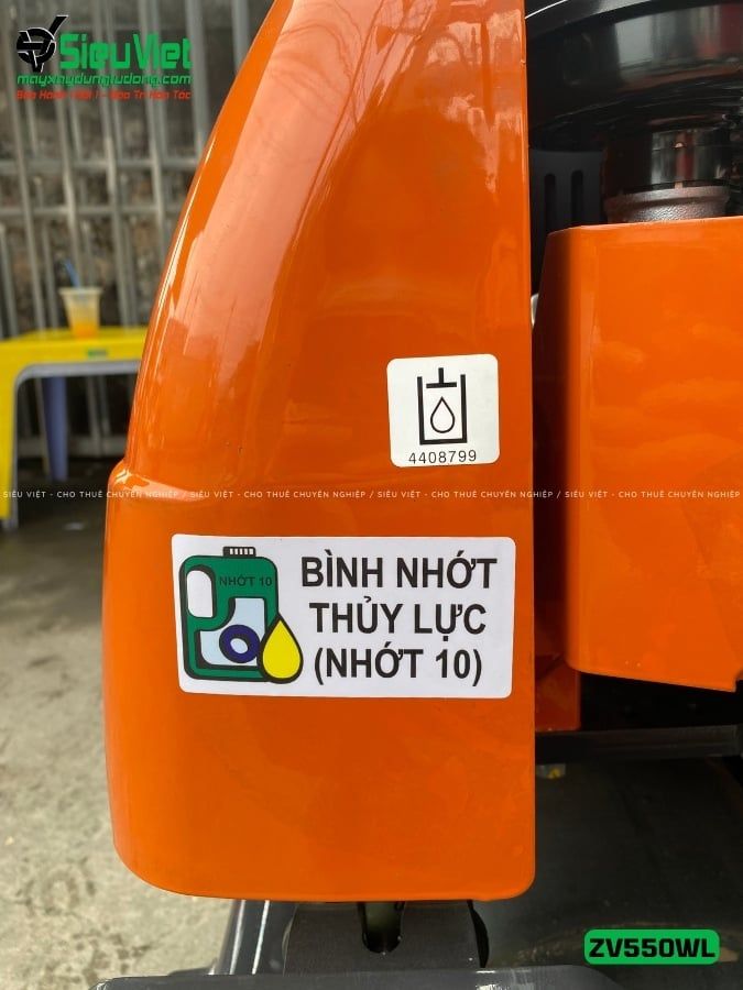 Xe lu rung dắt tay 600Kg Hitachi ZV550WL Nhật Bản (11078)