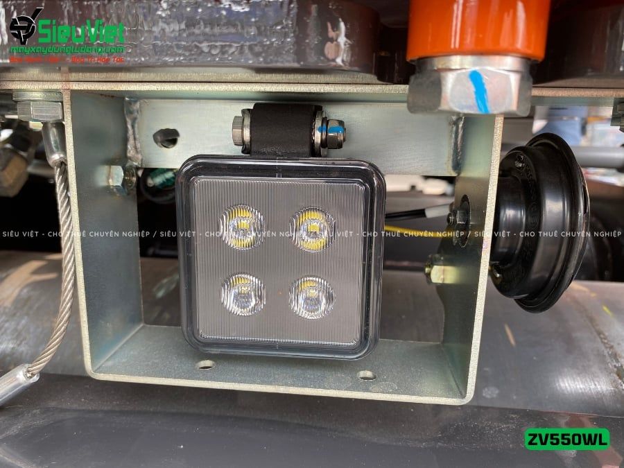 Xe lu rung dắt tay 600Kg Hitachi ZV550WL Nhật Bản (11078)