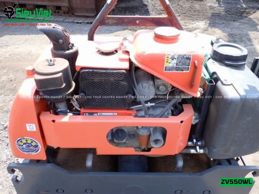 Xe lu rung dắt tay 600Kg Hitachi ZV550WL Nhật Bản (10107)