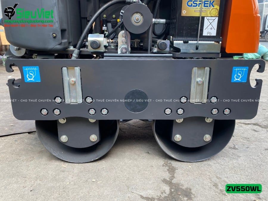 Xe lu rung dắt tay 600Kg Hitachi ZV550WL Nhật Bản (11078)