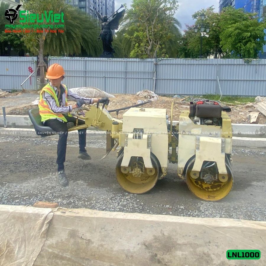 Thuê Ngày Xe lu rung nhỏ 1-1.2 tấn Nhật Bản - LNL12
