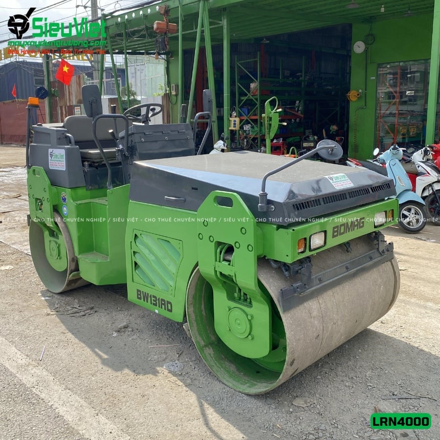 (Cho Thuê Ngày) Xe lu rung 4 tấn Nhật Bản (Sakai, Hitachi, Bomag...)
