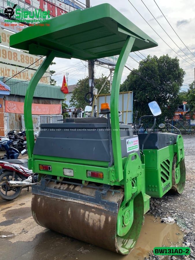 Xe lu rung nhỏ 4 tấn Bomag BW131AD-2 Đức (01513)