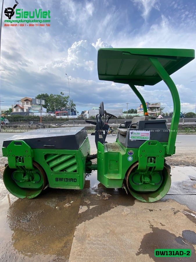 Xe lu rung nhỏ 4 tấn Bomag BW131AD-2 Đức (01513)