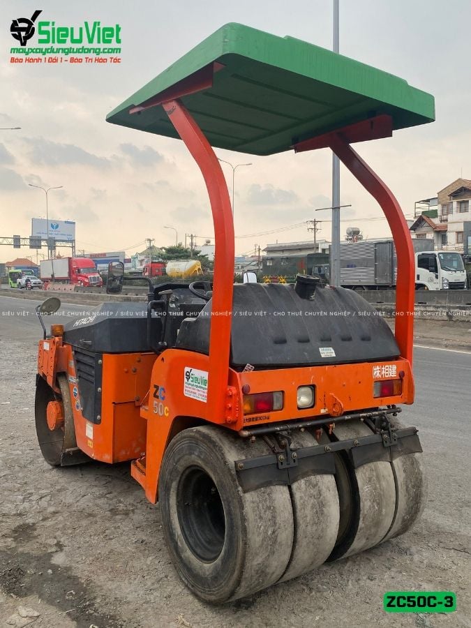 Xe lu rung nhỏ 3.6 tấn Hitachi ZC50C-3 Nhật Bản (34221)