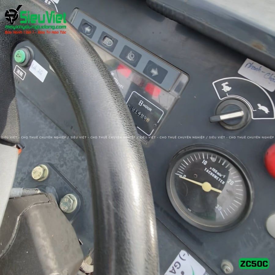 Xe lu rung nhỏ 3.6 tấn Hitachi ZC50C-3 Nhật Bản (34221)