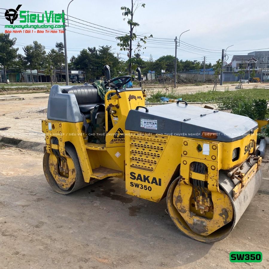 Xe lu rung nhỏ 2.8 tấn Sakai SW350-1 Nhật Bản (VSW1410493)