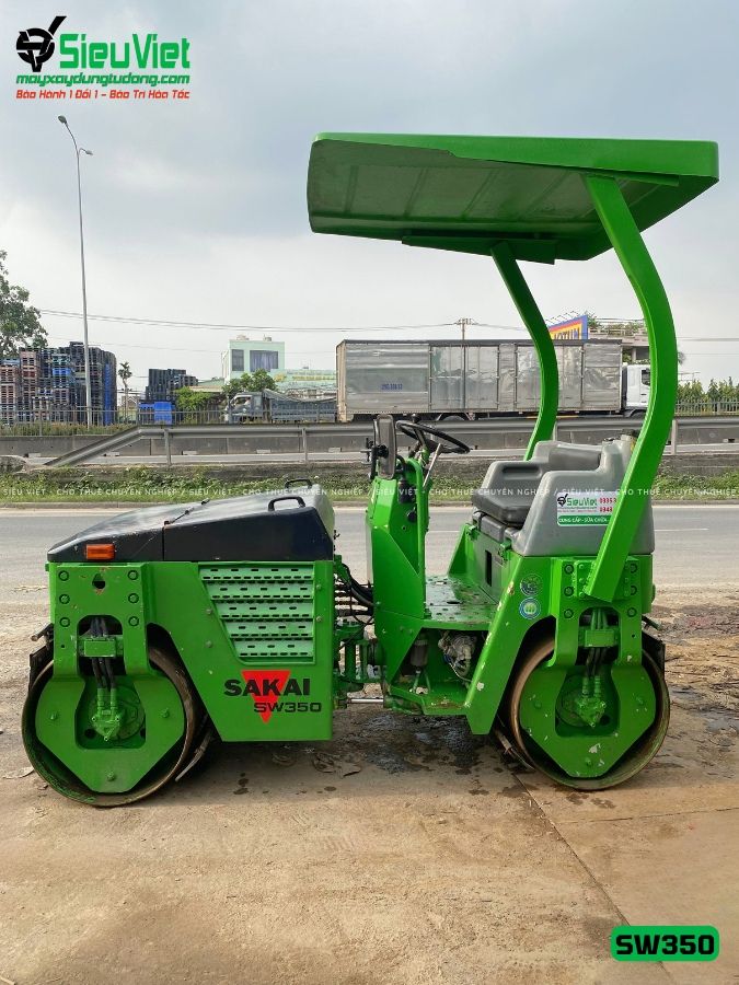 Xe lu rung nhỏ 2.8 tấn Sakai SW350-1 Nhật Bản (VSW1410493)