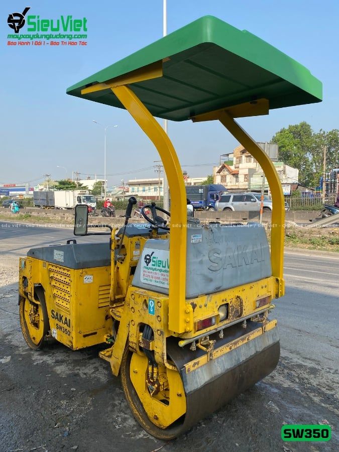 Xe lu rung nhỏ 2.8 tấn Sakai SW350 Nhật Bản (VSW1410252)