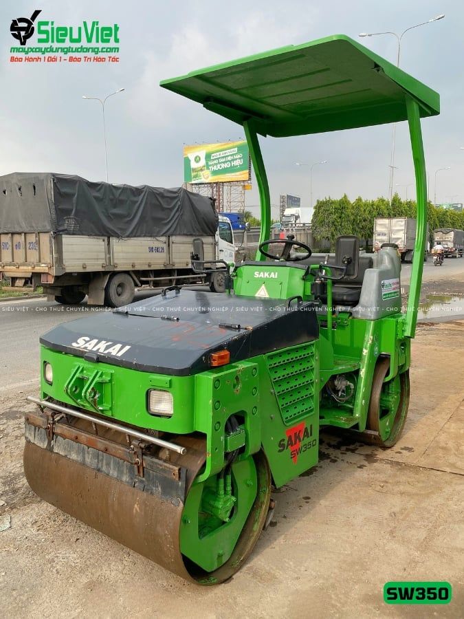 Xe lu rung nhỏ 2.8 tấn Sakai SW350-1 Nhật Bản (VSW1410493)
