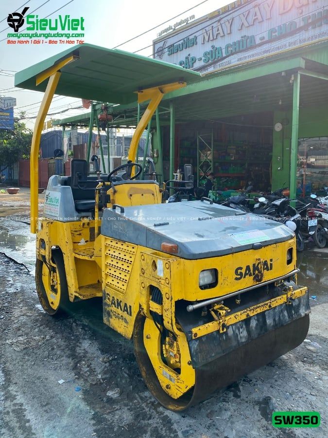 Xe lu rung nhỏ 2.8 tấn Sakai SW350 Nhật Bản (VSW1410252)