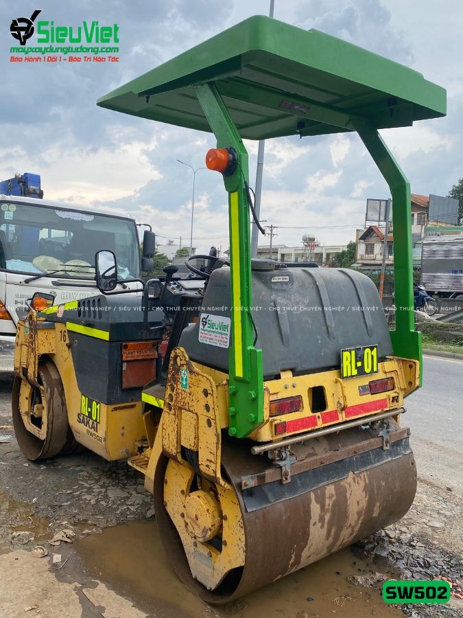 Xe lu rung nhỏ 4.1 tấn Sakai SW502 Nhật Bản (VSW3110168)