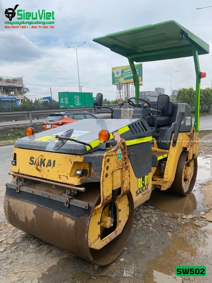 Xe lu rung nhỏ 4.1 tấn Sakai SW502 Nhật Bản (VSW3110168)