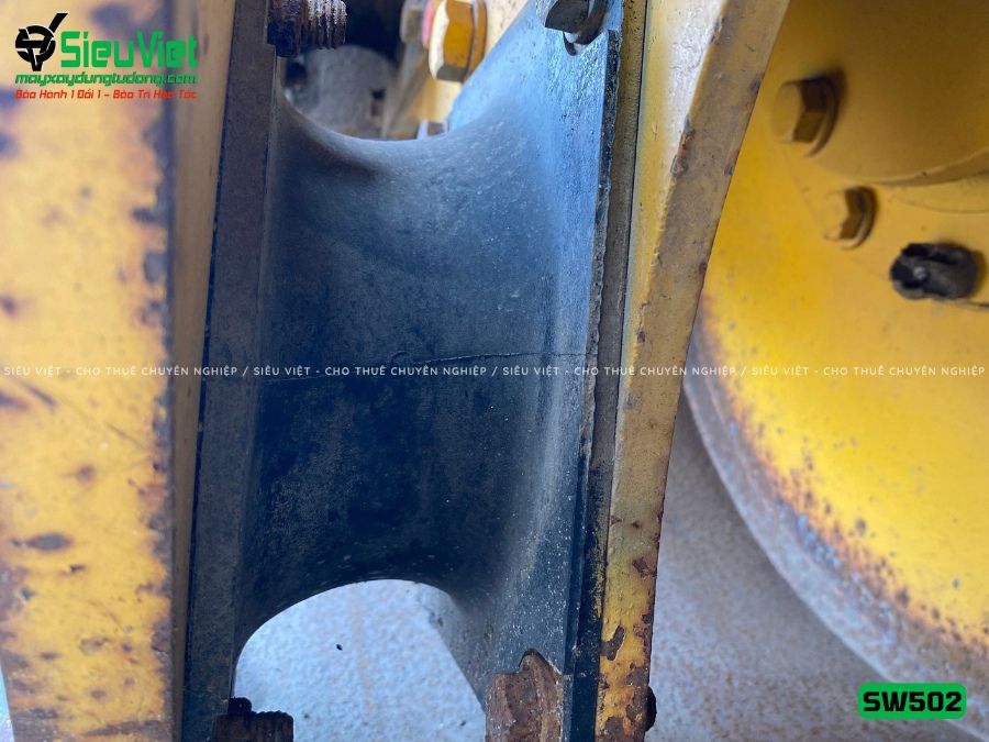 Xe lu rung nhỏ 4.1 tấn Sakai SW502 Nhật Bản (VSW3110168)