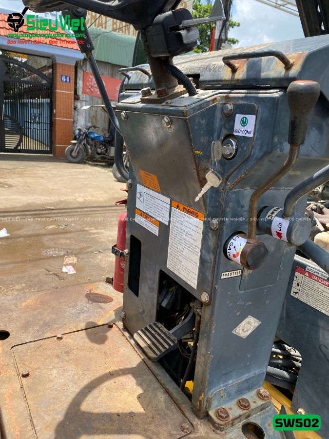 Xe lu rung nhỏ 4.1 tấn Sakai SW502 Nhật Bản (VSW3110168)