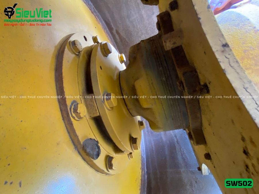 Xe lu rung nhỏ 4.1 tấn Sakai SW502 Nhật Bản (VSW3110168)