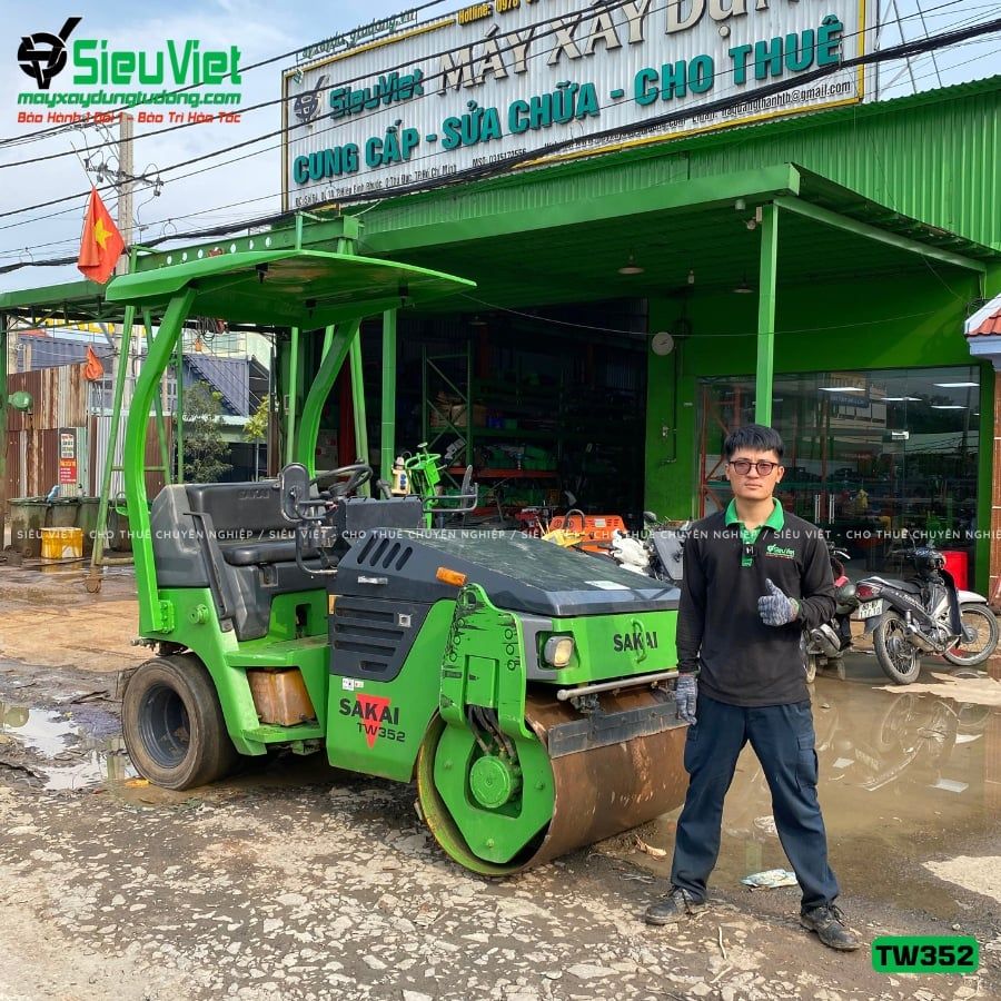 Xe lu rung nhỏ 2.5 tấn Sakai TW352 Nhật Bản (Năm 2005)