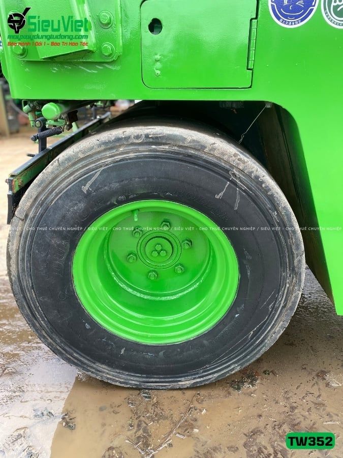 Xe lu rung nhỏ 2.5 tấn Sakai TW352 Nhật Bản (Năm 2005)