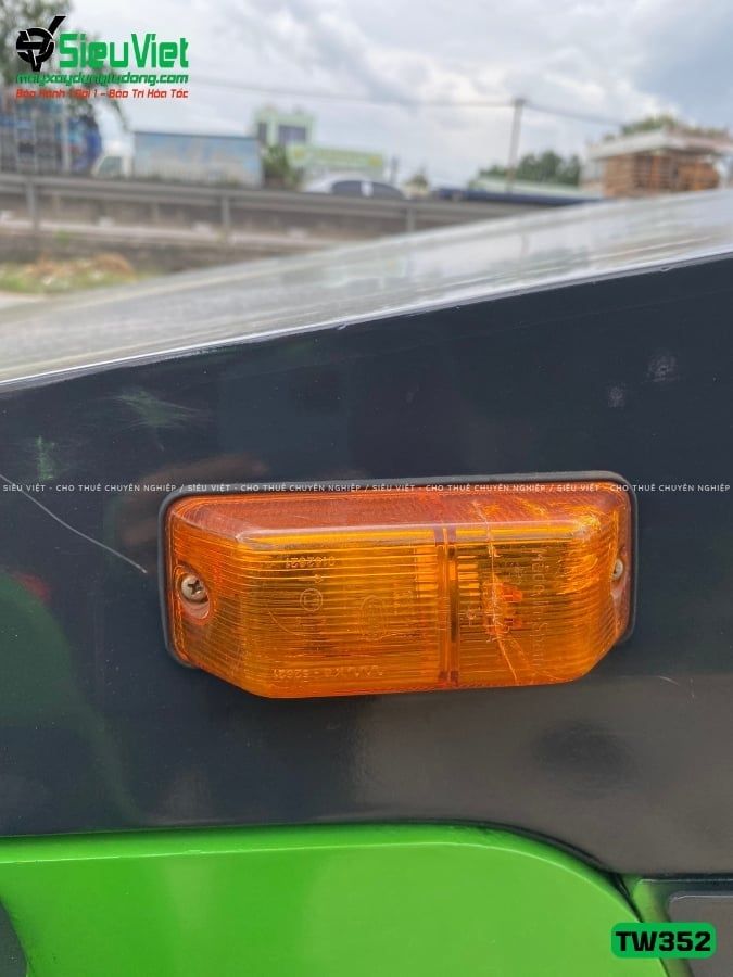 Xe lu rung nhỏ 2.5 tấn Sakai TW352 Nhật Bản (Năm 2005)