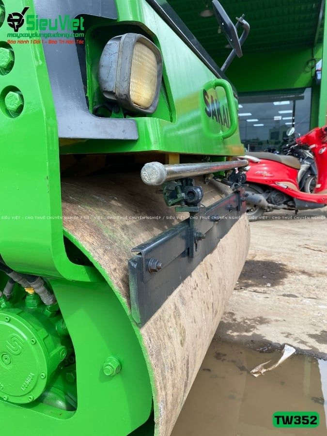 Xe lu rung nhỏ 2.5 tấn Sakai TW352 Nhật Bản (Năm 2005)